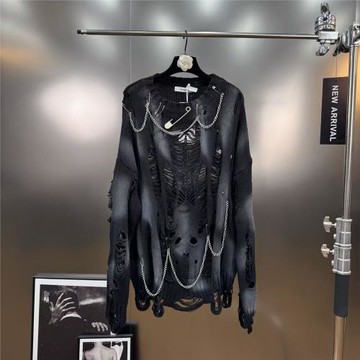 柚子mm2025年秋季個性別針鏈條設計破洞噴繪做舊寬松辣妹風毛衣