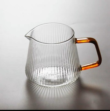 ??現貨附發票??耐熱條紋耐熱玻璃分享壺 400ML SU0122 600ML SU0121 耐熱直紋黃色柄分享壺 咖啡玻璃壺 花茶壺 耐熱玻璃壺 咖啡下壺 咖啡壺 茶海 咖啡分享壺 泡茶壺 濾掛杯 掛耳式濾杯 掛耳杯 耳掛杯 直紋杯