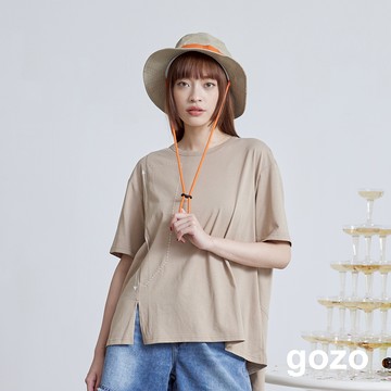【gozo】9020M口袋很深後開叉寬鬆T恤(黑色/卡其_F) | 女裝 圓領 休閒