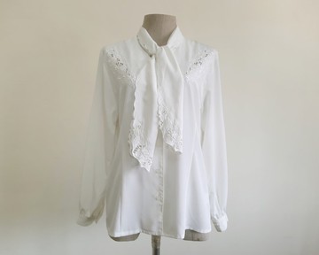 復古白領結領口襯衫 女士刺繡長袖上衣 S號