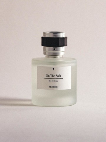 On the sofa with a 50ml