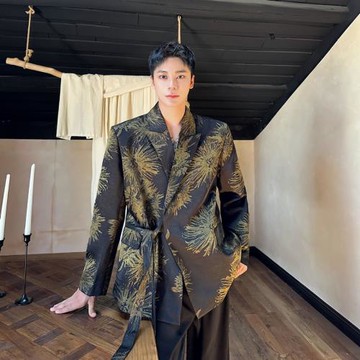 秋季復古小眾細閃印花雅痞西裝外套男高級感綁帶時尚洋氣墊肩西服