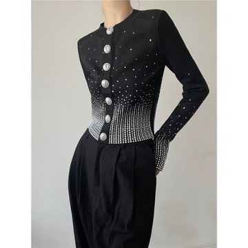 巴爾曼 吉娜2024早秋新品高版本帶墊肩飾珠漸變設計針織開衫上衣