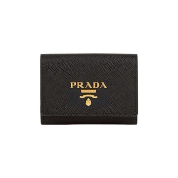 [平輸]PRADA 浮雕Logo 防刮皮革雙釦迷你三折短夾(黑色/淡粉色)