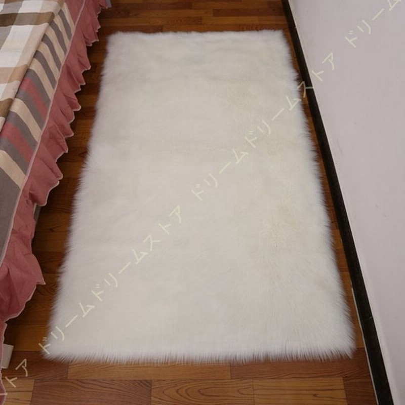 フェイクシープスキン カーペット インテリア ムートン調 ラグ チェアマット ソファシート 部屋飾り 椅子 ソファ リビング 出窓 インテリアマット 通販 Lineポイント最大0 5 Get Lineショッピング