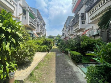 大里稀有前後出入雙車別墅｜台中市大里區華城街