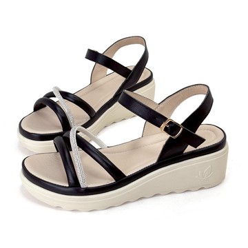 Aydan 閃耀線條真皮厚底休閒涼鞋