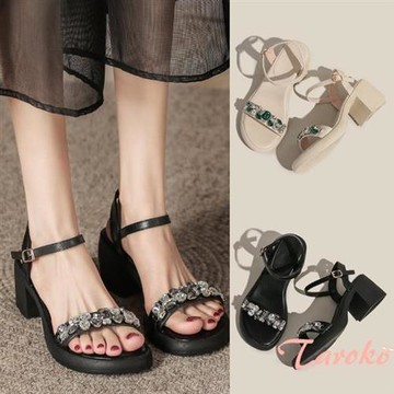 Taroko 寶石璀璨一字後空粗跟涼鞋(2色可選)