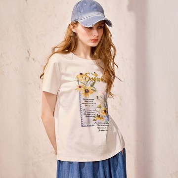 皇冠小狗印花上衣