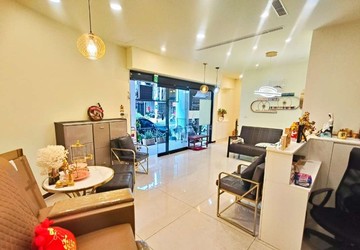 花花內壢前站三角黃金店面平車♥️｜桃園市中壢區成章一街