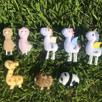 Goody Bag  -【 集創意 】走路公仔 - 任選三隻 / 超值福袋組合