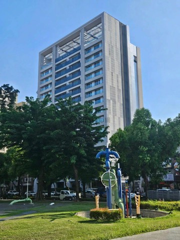 大樓002-次高樓文化中心旁全新四房平車｜高雄市苓雅區光華一路