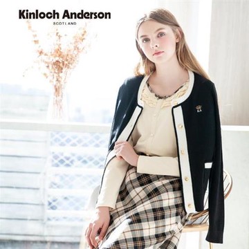 Kinloch Anderson 圓領蕾絲領長袖上衣 金安德森女裝(KA0963014 米黃/黑)