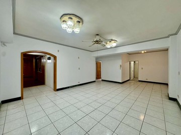 群義房屋賓士大廈一樓大空間｜新北市永和區國中路