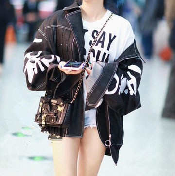 FINDSENSE Z1 日系 時尚 潮 男女情侶款 時尚 寬鬆 衣袖字母印花 牛仔外套 黑色