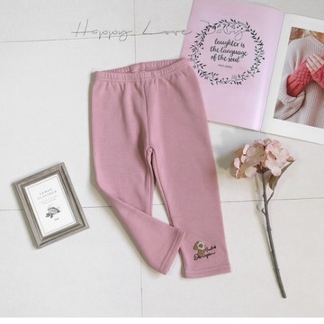 厚款 粉色香菇貼布繡英文不倒絨內搭褲 秋冬童裝 女童長褲 女童外出褲 女童褲子 秋冬長褲 刷毛
