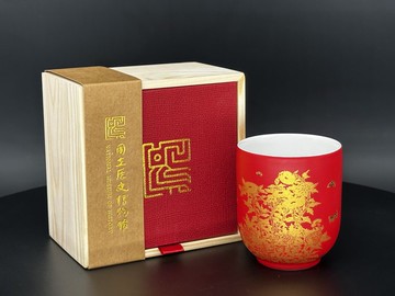 【ViREO】常玉燦若繁華 麗緻單杯松木禮盒組 烈豔紅 | 歷史博物館