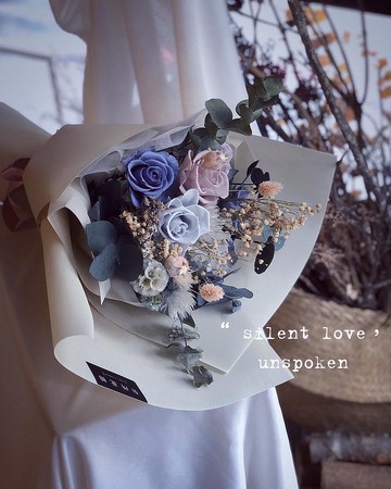 永生花花束 告白花束 求婚花束 生日禮物 畢業花束 Pinkoi 設計購物網站 Line購物