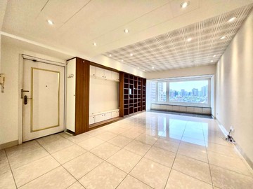 景平捷運電梯大三房平面車位｜新北市中和區景平路