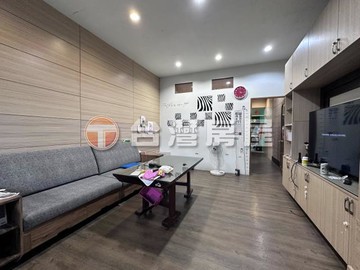 龍海國小旁孝親朝南透天｜台中市龍井區海尾路