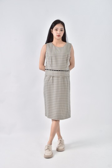 (M) julie nicole春夏無袖格紋杏色洋裝