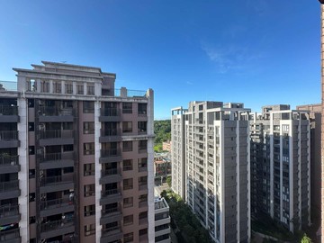 楊梅金山商圈｜【鴻築里昂】次頂樓視野3房車｜桃園市楊梅區中山北路一段