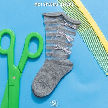 MISS 21 甜美少女感鏤空造型蝴蝶結裝飾中筒襪－灰