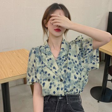 短袖港風襯衫女夏季高級感別致漂亮小衫法式碎花雪紡上衣夏款襯衣