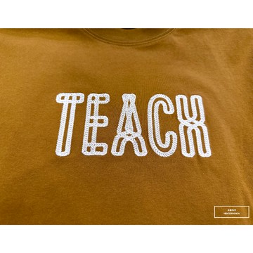 E7th.英字刺繡短T-咖(E7SC300302303)