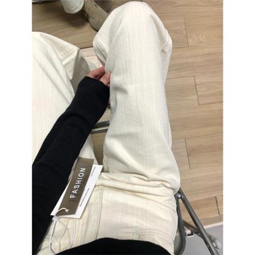 淺杏色紋理直筒牛仔褲女春季新款設計感小個子高腰顯瘦窄版闊腿褲