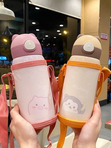 新款學生背帶斜跨兒童成人吸管保溫杯萌趣可愛幼兒園水杯不銹鋼