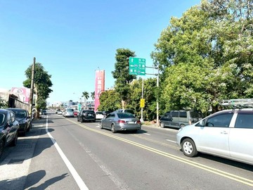 草屯臨路稀有透店，左手事業、右手生活｜南投縣草屯鎮仁愛街