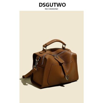 DSGUTWO 包包新款女包斜挎包夏季高級感真皮單肩手提枕頭包