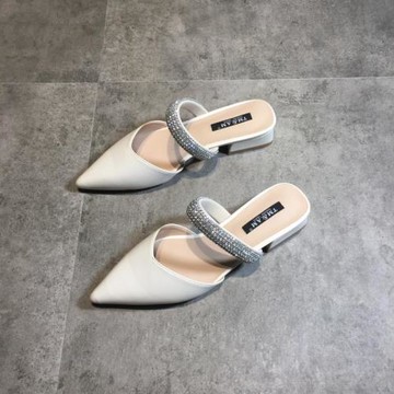 尖頭粗跟涼拖鞋女外穿2025年新款時尚百搭氣質水鉆低跟包頭半拖鞋