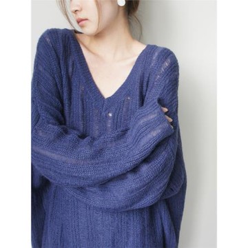 克萊因藍V領馬海毛毛衣女早秋季慵懶溫柔寬松鏤空套頭針織衫上衣