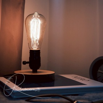 【空氣選物】未打烊的木屋🤎 仿古銅鎢絲檯燈 木頭調光款 檯燈 床頭燈 夜燈 復古 鎢絲燈 生日禮物