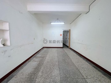 苓雅核心低總價透天｜忠孝國民市場旁稀有釋出｜高雄市苓雅區忠孝二路