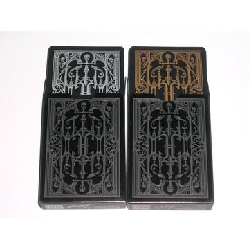 【USPCC撲克】Grotesk Macabre BLACK MASS Edition 共二色，銀或金可任選