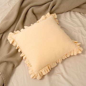 Ruffle Cushion