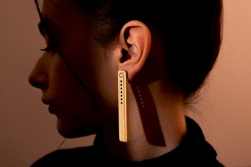 木製耳釘 - 白蠟木和胡桃木首飾，送給女士的禮物，極簡主義