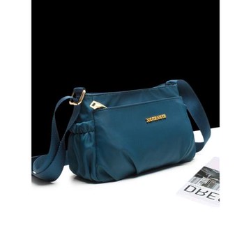 芃芃新款高級感牛津布斜挎包2025時尚休閑純色大容量防水單肩包包