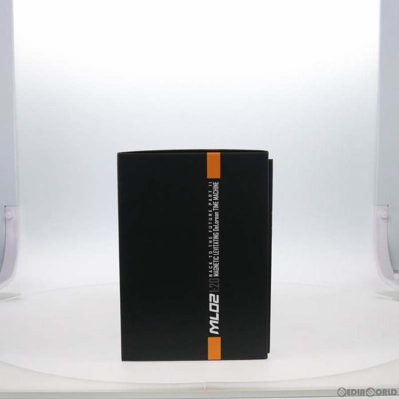 Amazon | 1/20 Magnetic Floating デロリアン タイムマシン