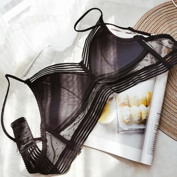 【微瑕處理】大露背U形低背隱形蕾絲文胸女 性感薄款美背內衣少女