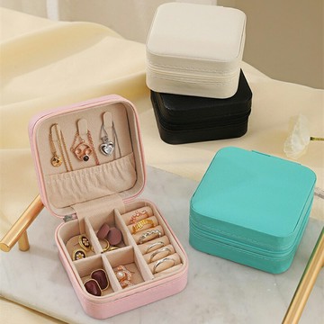 多功能飾品盒 收納盒 首飾盒 手環 耳環 戒指收納 展示盒 攜帶式 隨身盒 旅行 出國 外宿【BlueCat】【JI3361】