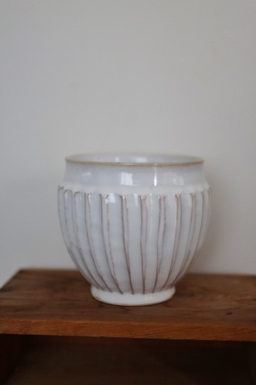 亮白釉手感花器