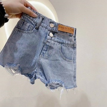 ❤️TL❤️ 兒童短褲 女童短褲 牛仔短褲 韓版女童裝 兒童夏季新品 港風休閒時尚洋氣百搭短褲 皮標鏤空牛仔短褲