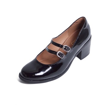 KOKKO復古女伶漆皮微寬楦粗高跟瑪莉珍黑色