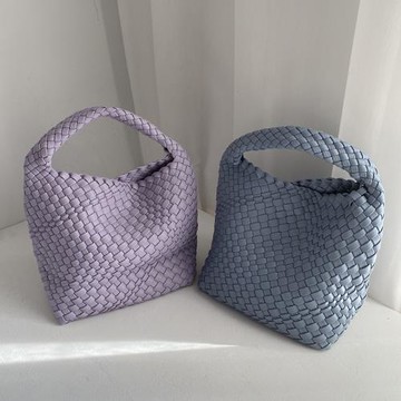紫色夏季手工編織包包女2025春水桶手提包高級感軟皮手拎包子母包