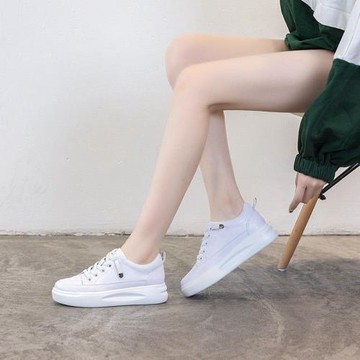 小白鞋女春季2025新款韓版百搭平底單鞋套腳40休閑大碼女鞋41一43