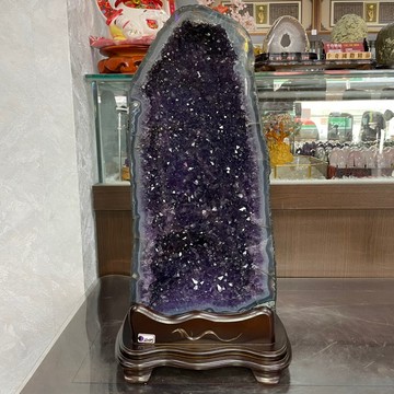 千層瑪瑙邊❤️巴西紫水晶洞ESPb+✨27.05kg❤️天然透亮紫晶體 筆直前進木型晶洞 A0918